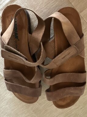 SANDSAN Hook & Loop Strappy Brown Leather Women's Sandals